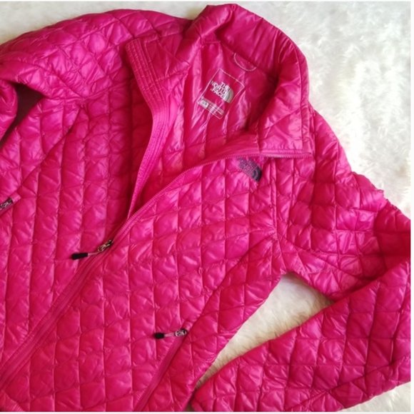 The North Face Jackets & Blazers - North face Thermoball Puffer Jacket